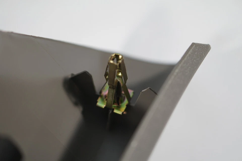 ✅2003-2006 Chevrolet GMC Parabrisas Pilar Ajuste Altavoz Delantero Izquierdo LH OEM Foto 4 de 4