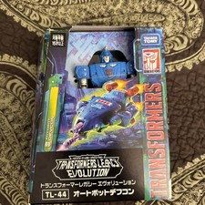 Transformers Legacy Evolution Devcon Deluxe Class Complete Hasbro Figure