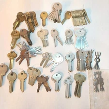 Lot 160 Assorted NOS 18 Cut & Rest uncut Ilco Corbin Slaymake Sargent Key Blanks