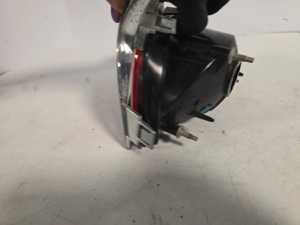 2010-13 Chevrolet Camaro LH Driver Side Tail Light OEM 166-02286L. OO2 - Изображение 3 из 4