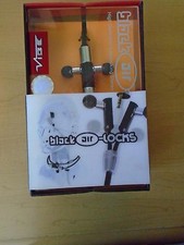 BLACK AIR-LOCKS HIGH DEFINITION HEADPHONES VHAIRLOCK-V1