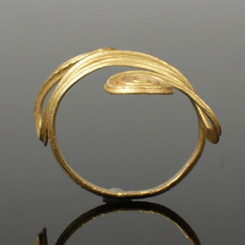 WONDERFUL ANCIENT VIKING GOLD SPIRAL SERPENT RING - CIRCA 9th/10th CENTURY S22 - Picture 3 of 4