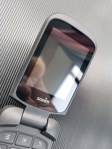 Sonim XP3 XP3800 - Black Unlocked 8GB 4G LTE rugged Flip Phone Fully functional - Picture 5 of 15