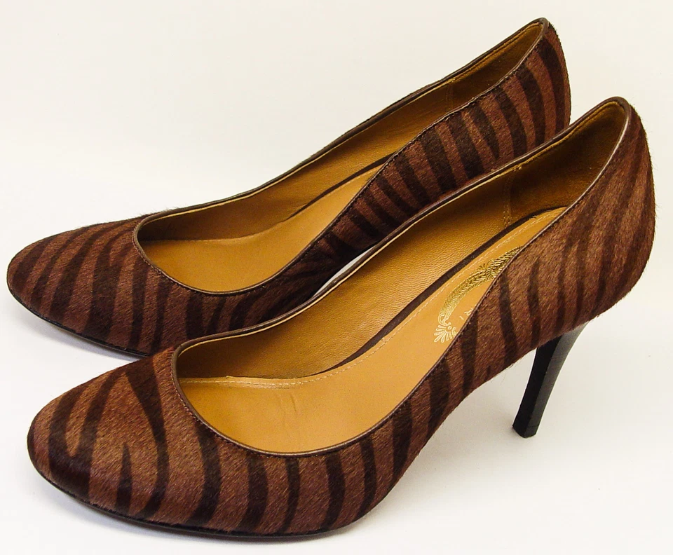 ELIE TAHARI TALLA 37 1/2 (US 7) PIEL DE BECERRO ANIMAL PRINT 3.5" TACONES ZAPATOS DE SALÓN BUEN ESTADO Foto 4 de 4