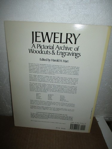 Jewelry: A Pictorial Archive of Woodcuts & Engravings by Harold H. Hart (1981, P - Foto 9 di 9