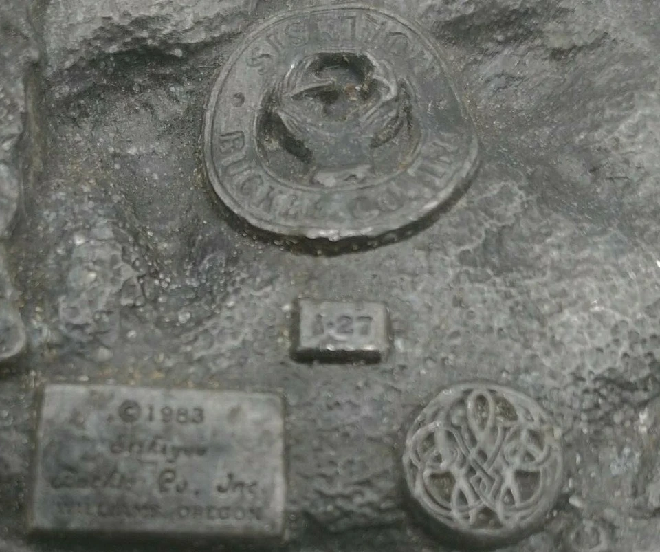 Fivela de cinto de estanho Siskiyou Buckle Co Rodeo 1983 feita nos EUA - Imagem 3 de 4