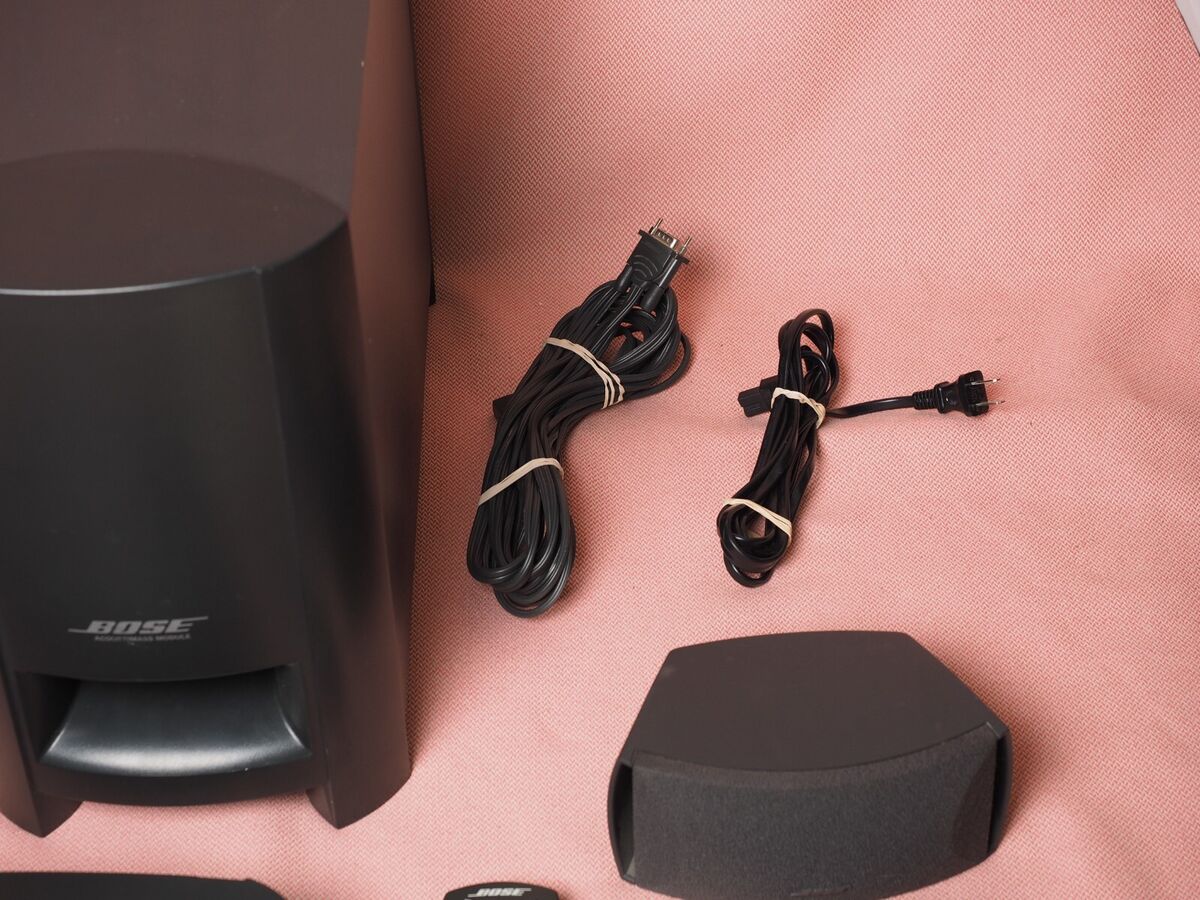 Bose 3·2·1 2.1 Channel Home Entertainment System Graphite Bose 3·2·1 2.1 Channel Home Entertainment System Graphite