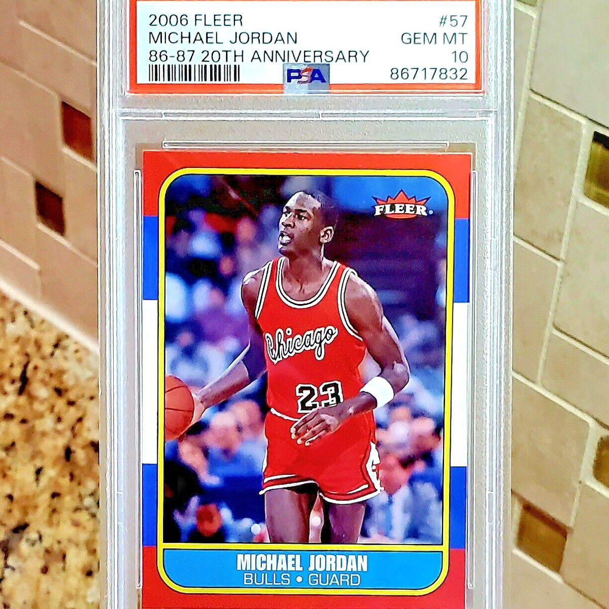 Michael Jordan - 2006 Fleer - 86-87 20th Anniversary - PSA 10 