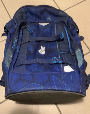 Satch Schulrucksack mit Regenschutz