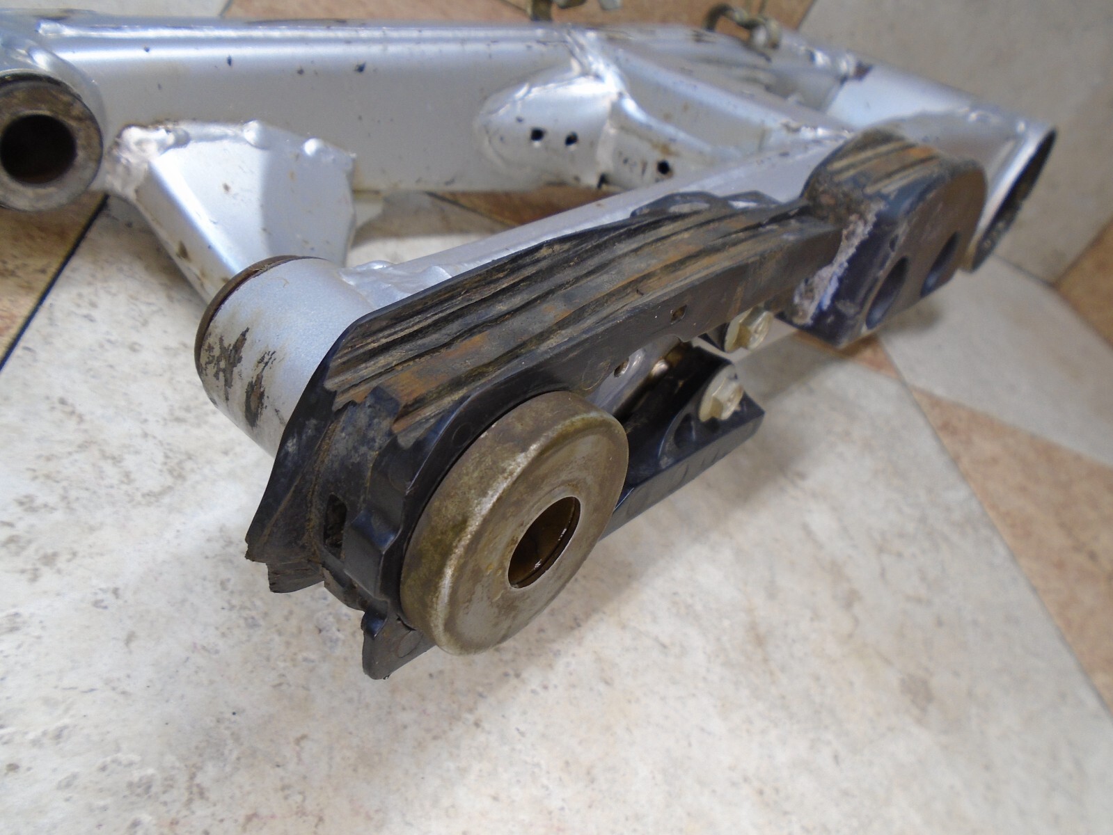 SUZUKI LTR450 QuadRacer 0609 Oem Rear Suspension Swing Arm LTR 450 ATV