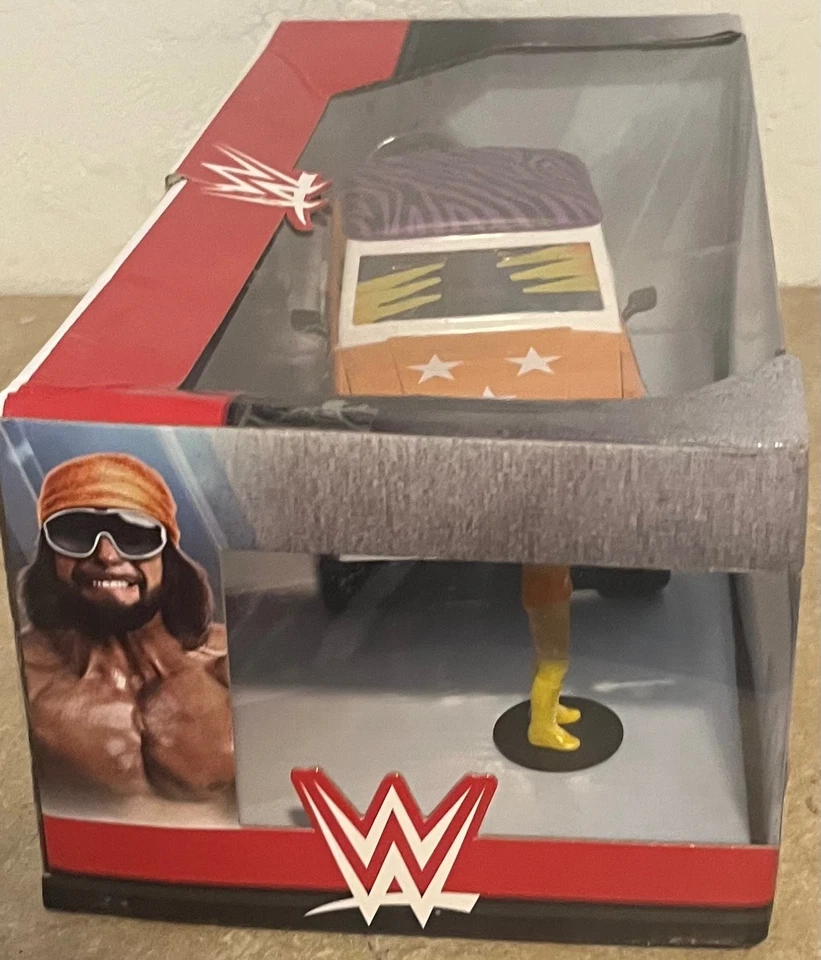 Jada 1:24 Hollywood Rides WWE "Macho Man" Randy Savage & 1973 Ford Bronco - Image 3 of 4