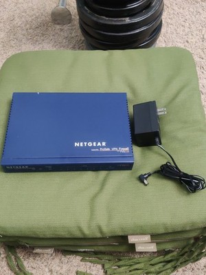 NETGEAR FVS318 ProSafe VPN Firewall 8 with 8-Port 10/100 Switch