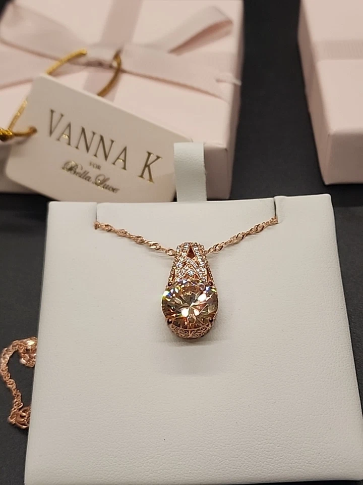 Colgante Vanna K Champagne y Circonita cúbica blanca enchapado en oro rosa de 18 k .925 con cadena de 18" JTV