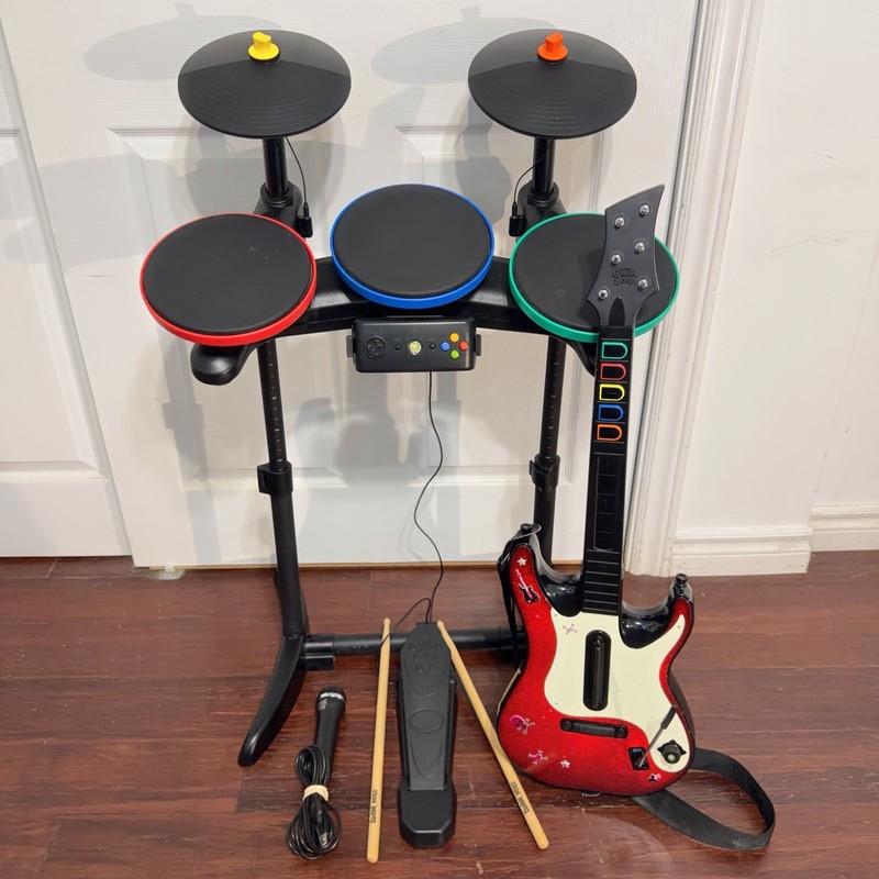 Guitar Hero World Tour Band Hero Xbox 360 Wireless Drum Kit Controller & Guitar