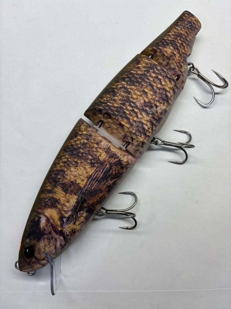 DRT Haunter Swimbait Black Bass Sea Basses Used - Image 1