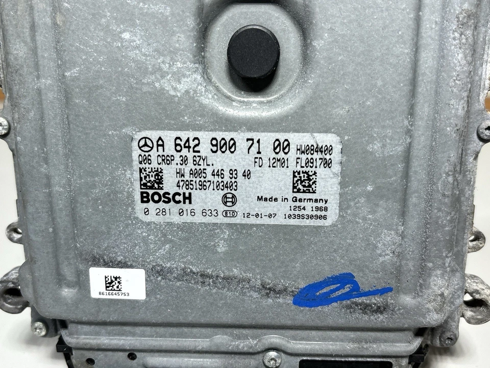 Computadora Mercedes Benz Sprinter 2010-2012 motor ECM A649007100 0281016633 Foto 3 de 4