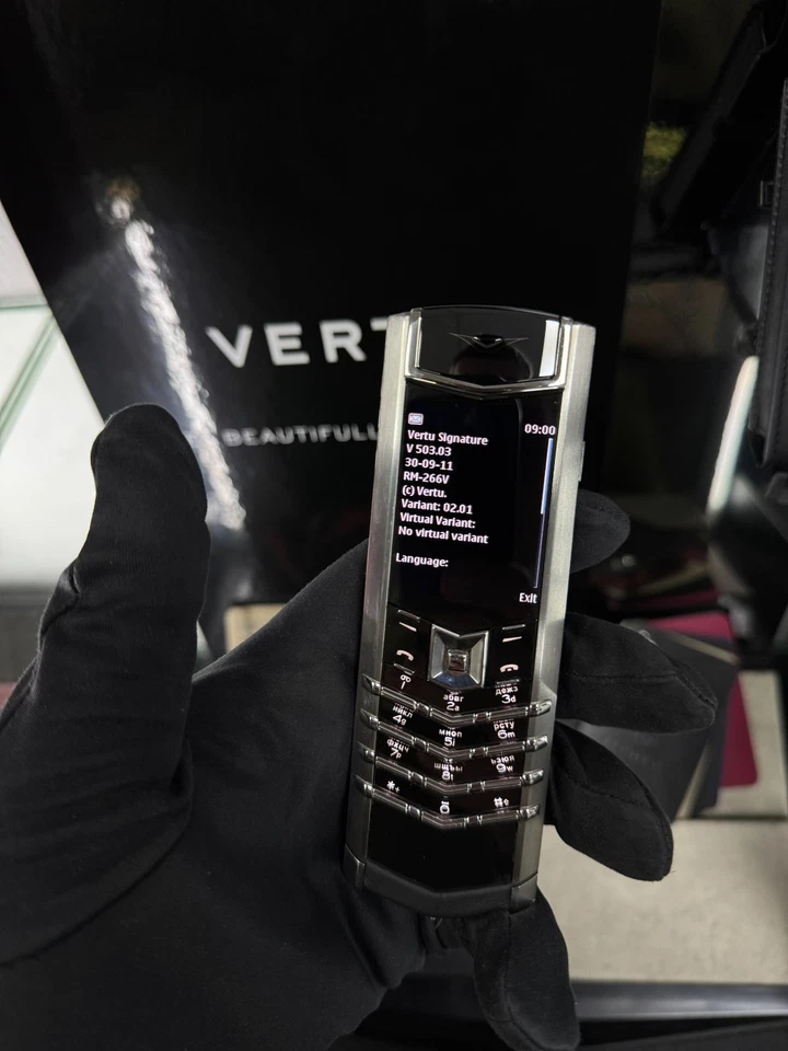 VERTU SIGNATURE S Stainless Steel - 4 GB -  (Unlocked) - Image 3 of 4