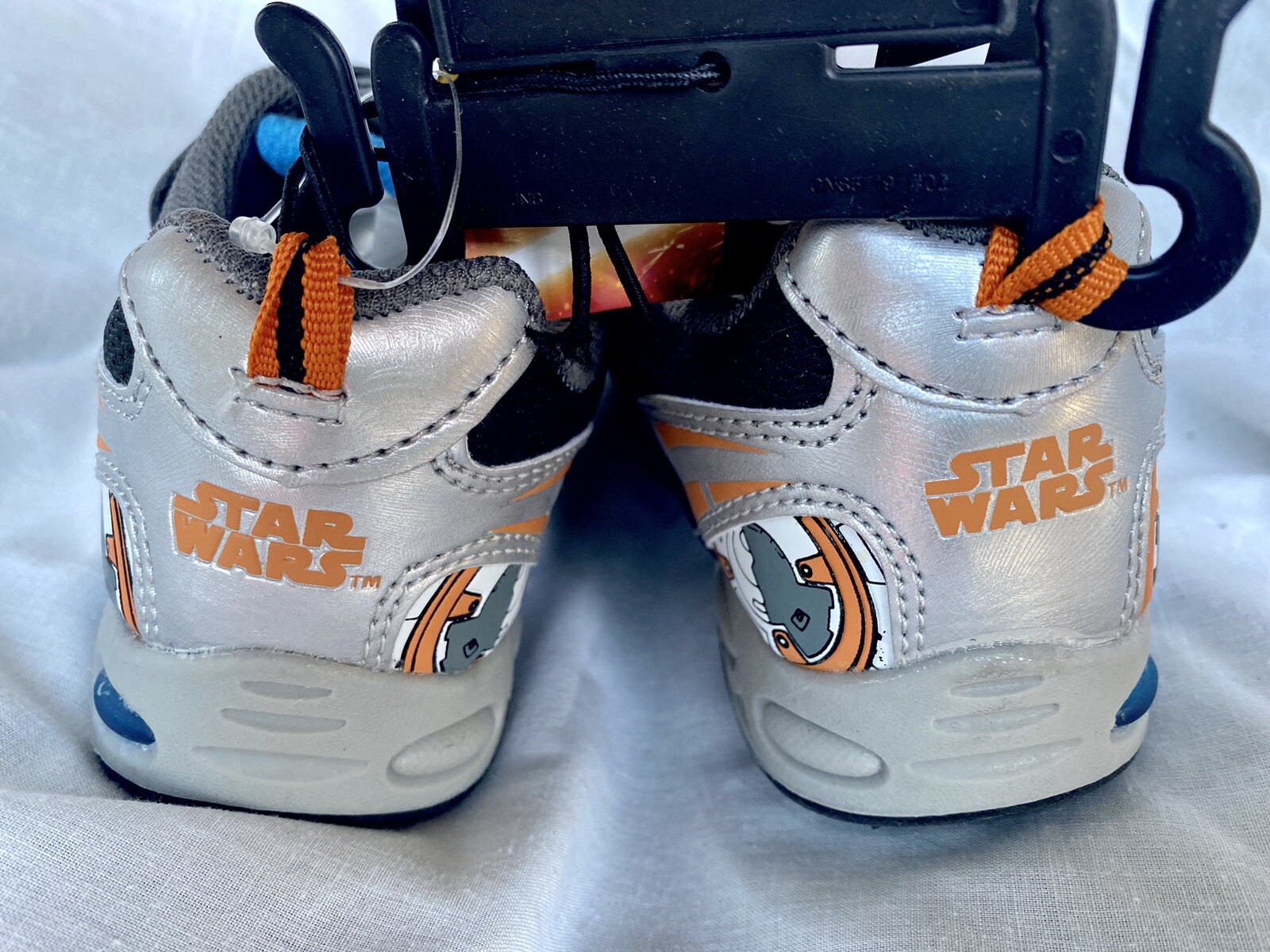 Disney Star Wars BB-8 Toddler Boys Light Up Sneakers Shoes size 10 New with tag