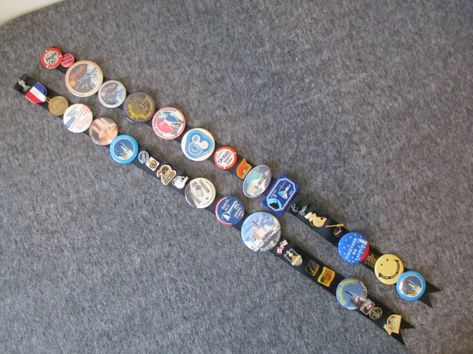 70s-90s NASA/CONTRACTOR ISSUED PIN COLLECTION+MEDAL APOLLO/SKYLAB/SPACE SHUTTLE+ - Image 2 of 4