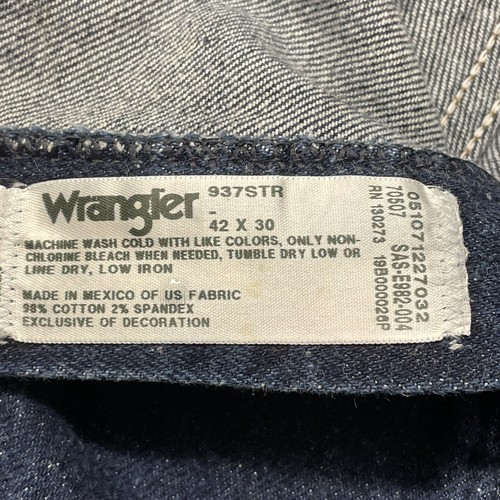 Pantalones de mezclilla Wrangler de pierna recta - Talla 42 x 30 - Azul Denim - 937STR - Imagen 6 de 8