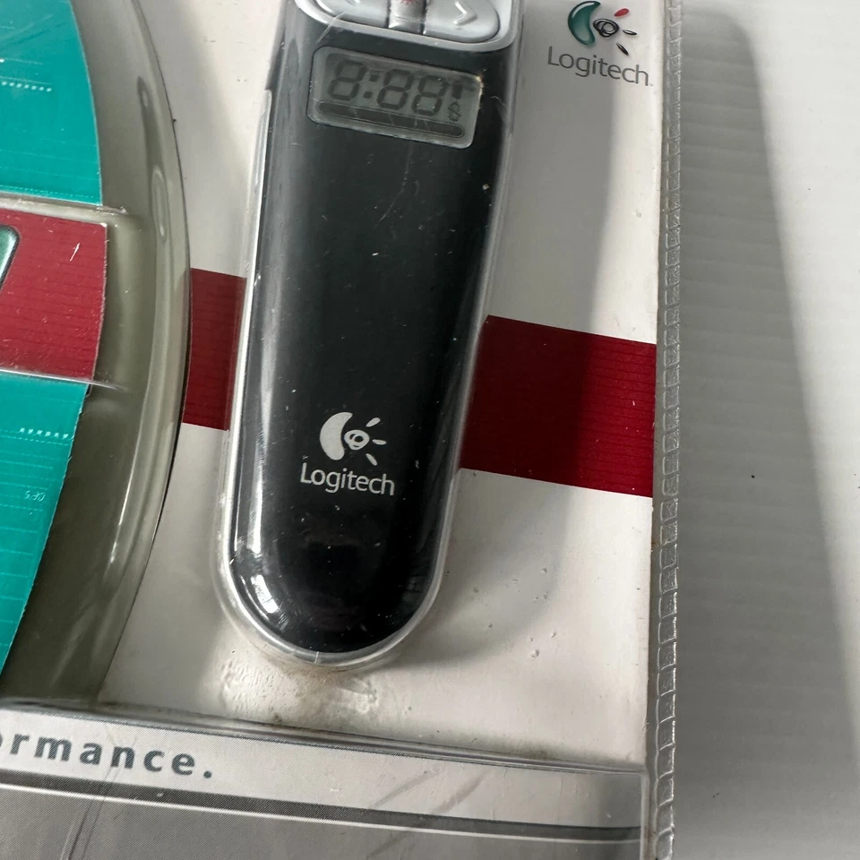 Logitech Wireless Presenter USB 2.4GHz Wireless Receiver - Image 3 of 4