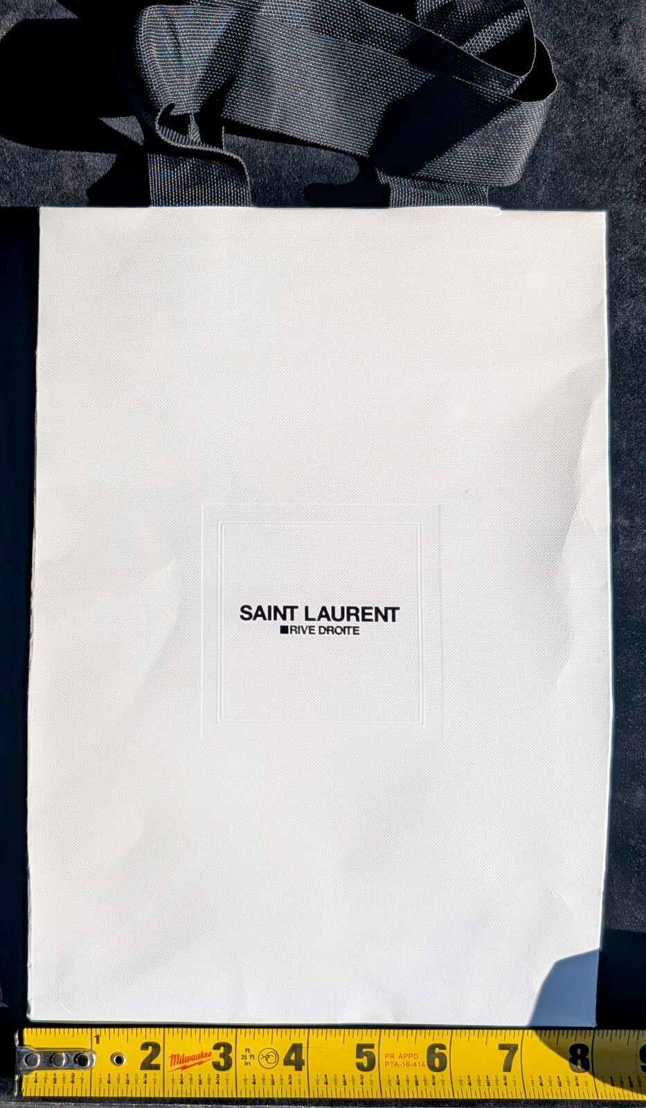Saint Laurent "Rive Droit" Borsa vuota per la spesa in carta 11 25" x 8" x 4 75".