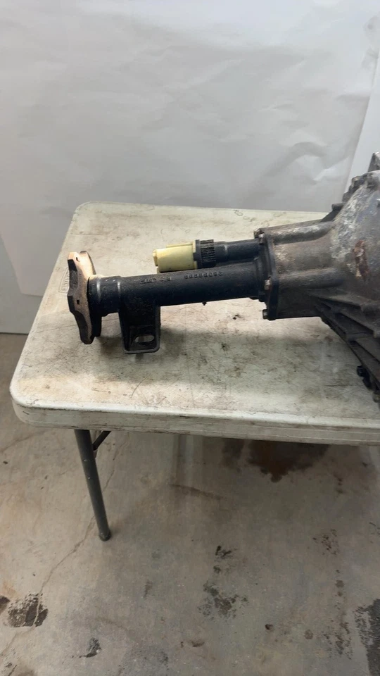 1999-06 CHEVY SILVERADO 2500 Front Axle Assy. Crr 3.73 Ratio (opt Gt4) - Image 2 of 4