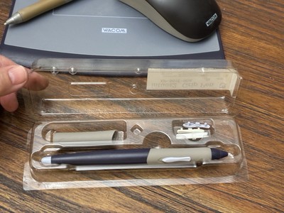 Wacom Intuos 2 Tablet with 2 Grip Pen Stylus & Mouse | eBay