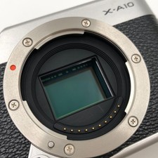 Fujifilm X-A10 Mirrorless Digital Camera Body Silver + Accessories Good