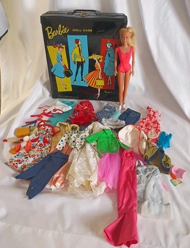 VTG Mattel Inc. 1960s Malibu Barbie Doll & Doll Case w/ Clothing & Accessories