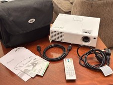 Acer P1173 DLP Projector 3000 Lumens HDMI 32 Hours Remote Carry Bag