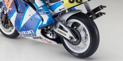 Kyosho 1/8 S.R.T. Suzuki RGV-Γ 1992 Hang-On Racer RC Motorcycle