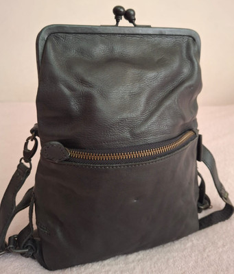 Aunts & Uncles Vegetable tanned premium cowhide smoky Black leather Bag Germany