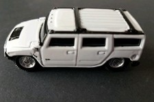 VINTAGE Maisto Hummer H2 White Diecast White 4 Door SUV Sedan Excellent Cond 