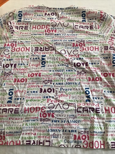 Scrub Studio SCRUB TOP Size 1 X -White Background-Peace/Hope/Love Words - Picture 10 of 10