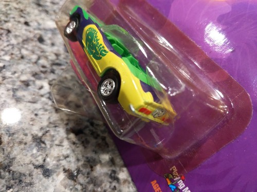 Johnny Lightning Psychedelic Pez 1968 Camaro W/Rubber Tires HTF - Picture 4 of 6