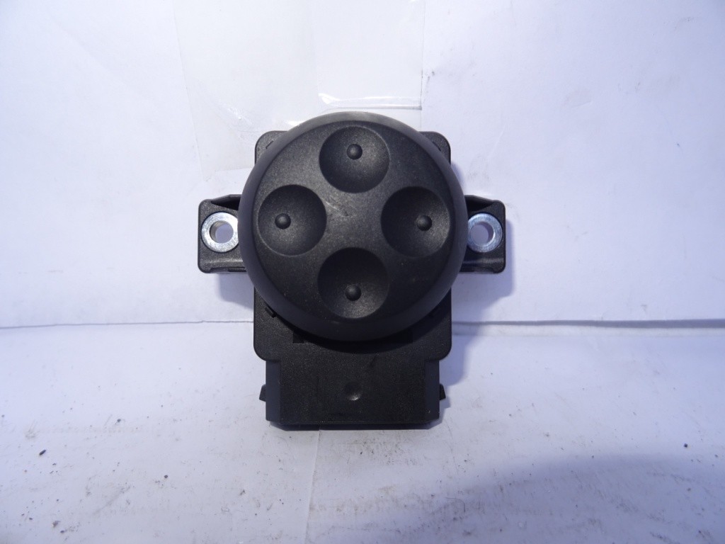 *AUDI Q3 2012ON LUMBAR SUPPORT ADJUSTMENT SWITCH BUTTON 8E0959777B eBay