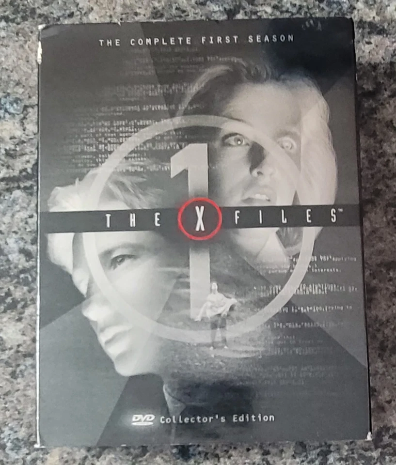 The X-Files The Complete 1st & 2nd Season 1,2 Collector's Edition DVD W/Inserts - Image 2 of 4