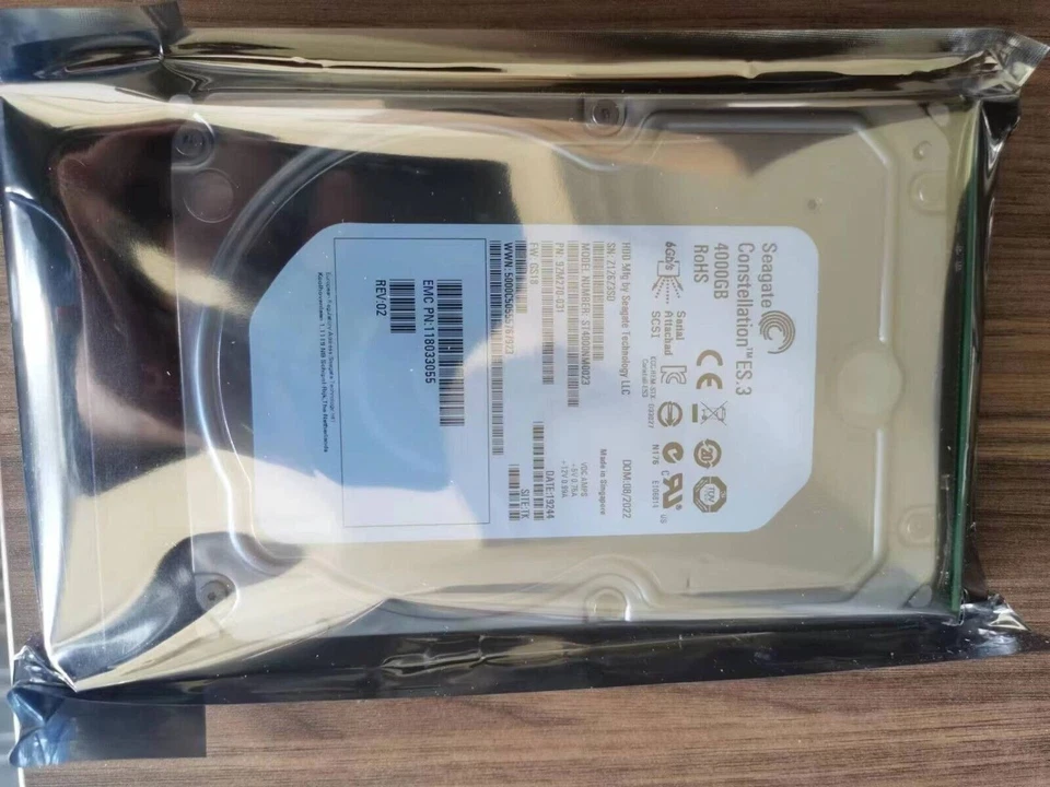 V2-PS07-040 EMC 005052484 005052485 VNXe 4T SAS 6Gb 7.2K Hard Disk - Image 2 of 4