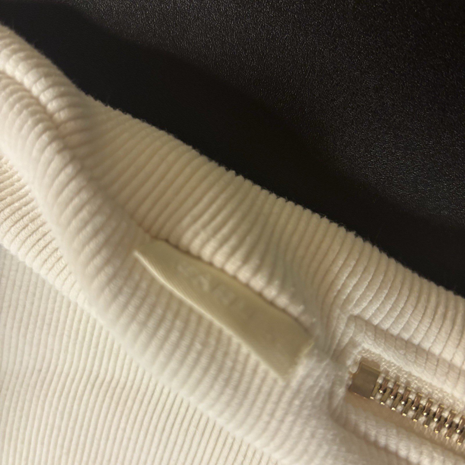 Varley Pullover Turtle Neck Sweatshirt Ivory Side… - image 2