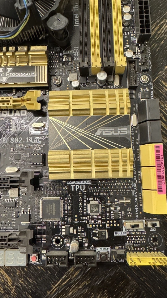 ASUS Z87-DELUXE QUAD LGA 1150 Intel Z87 USB3.0 DDR3 HDMI - Image 2 of 4