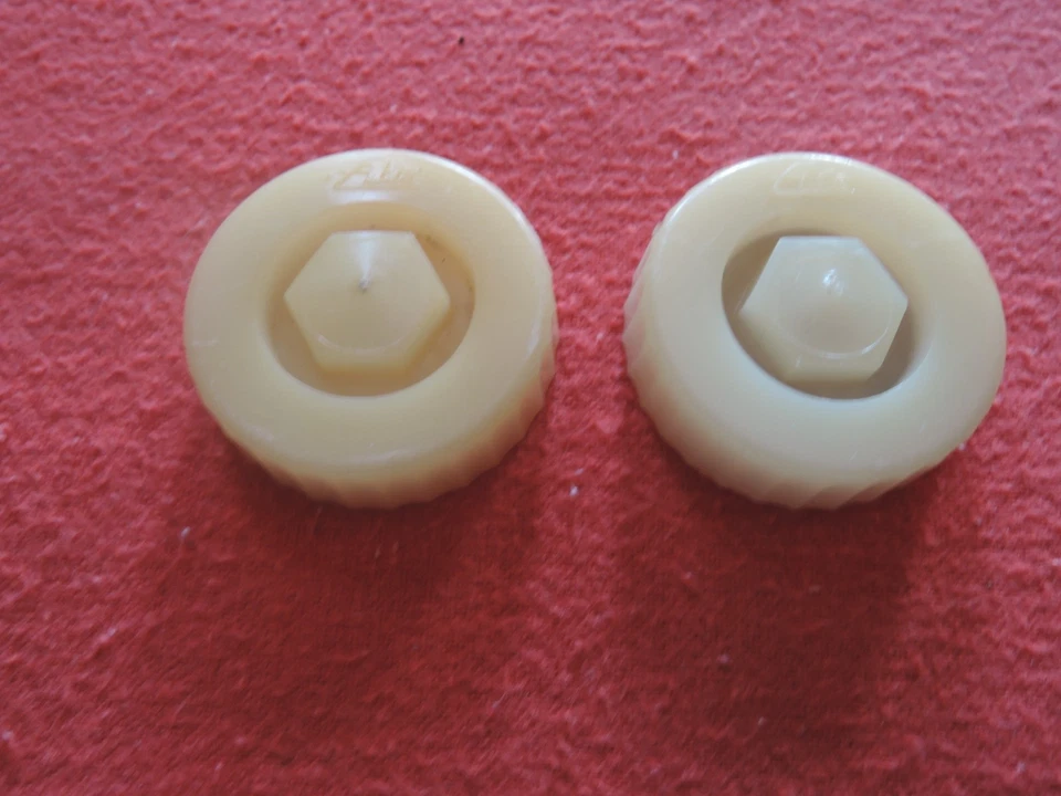 Alfa Romeo GTV / SPIDER Used Original Brake Fluid Reservoir PAIR of ATE CAPS - Image 2 of 4