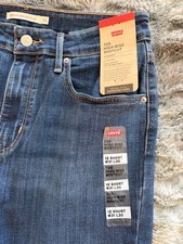 Levi's Women's 725 High-Rise Bootcut Jeans  31 x 30 - NEW w/ Tags