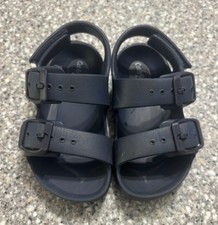 Cat And Jack Size 6 Boys Sandals Adjustable Straps, Hook and Loop