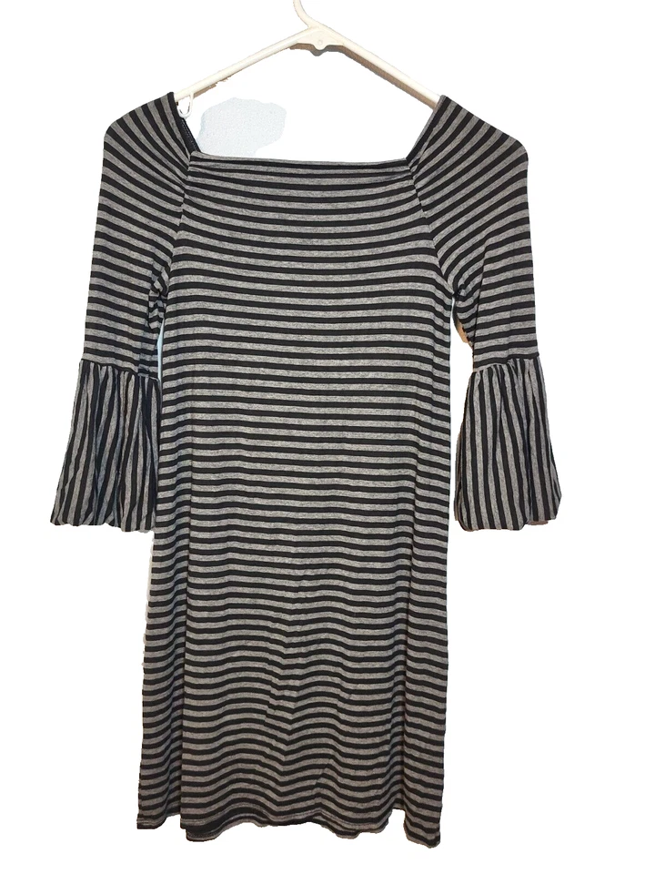 Vestido Camiseta Sister Sam Negro Gris Rayas Manga Globo Elástico Talla 14 EE. UU. Foto 2 de 4