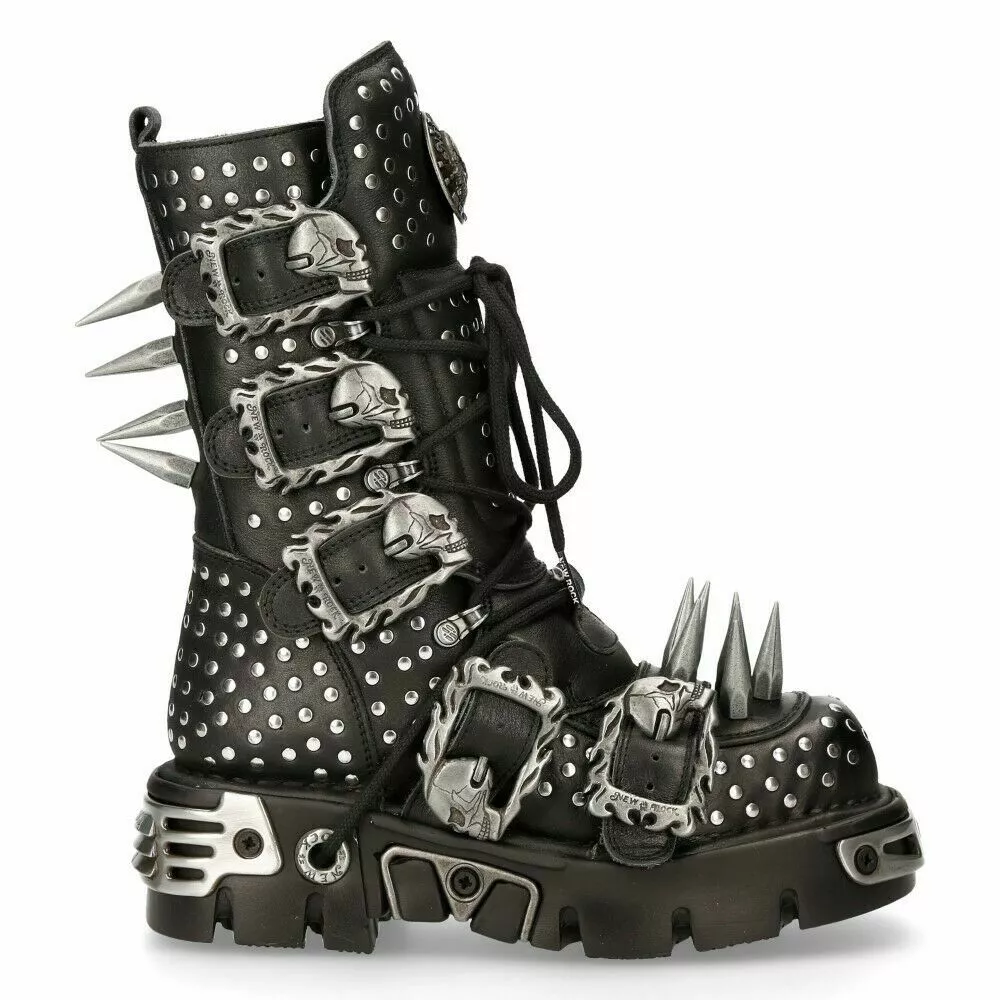 Boots with spikes on clearance them