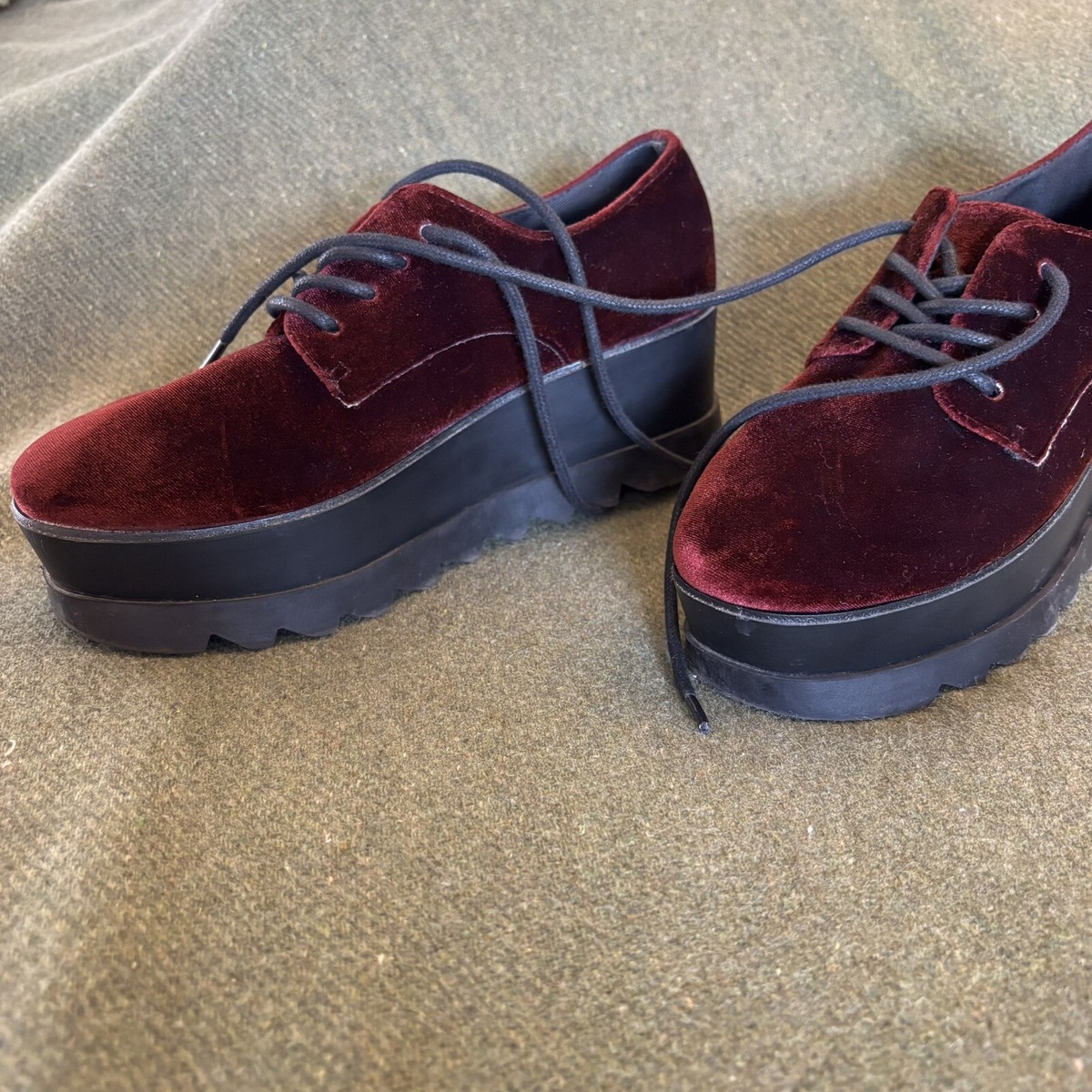 VTG Platform Shoes Women's Size 7 Worn Once Steve Madden VTG Platform Shoes Women's Size 7 Worn Once Steve Madden