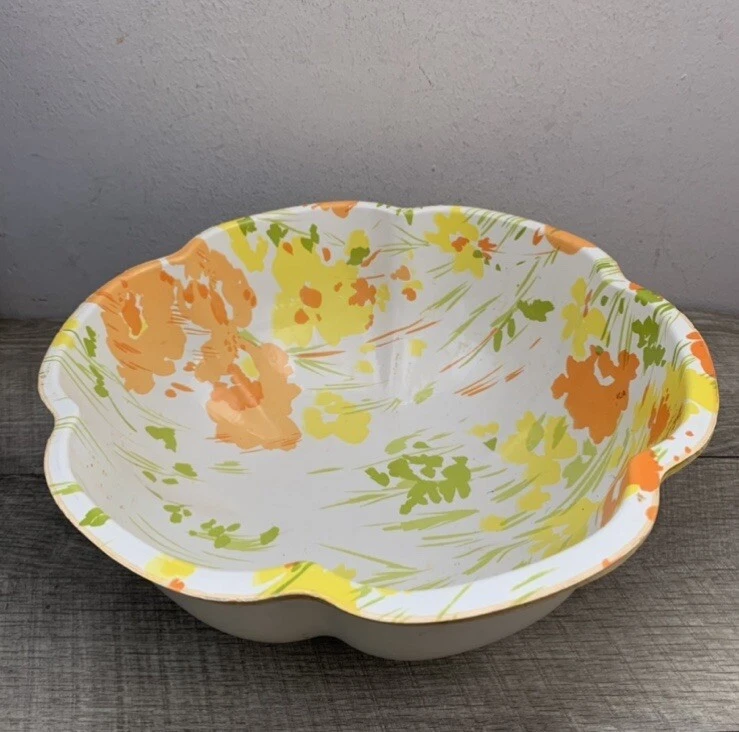 Ensaladera grande vintage moldeada de fibra de vidrio amarillo floral Foto 2 de 3