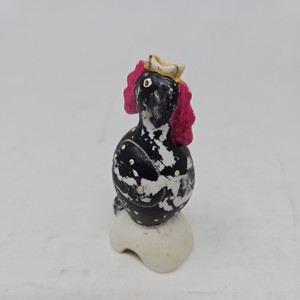 Carol Eldridge Black Spotted Rooster/Chicken Pie Bird 4"