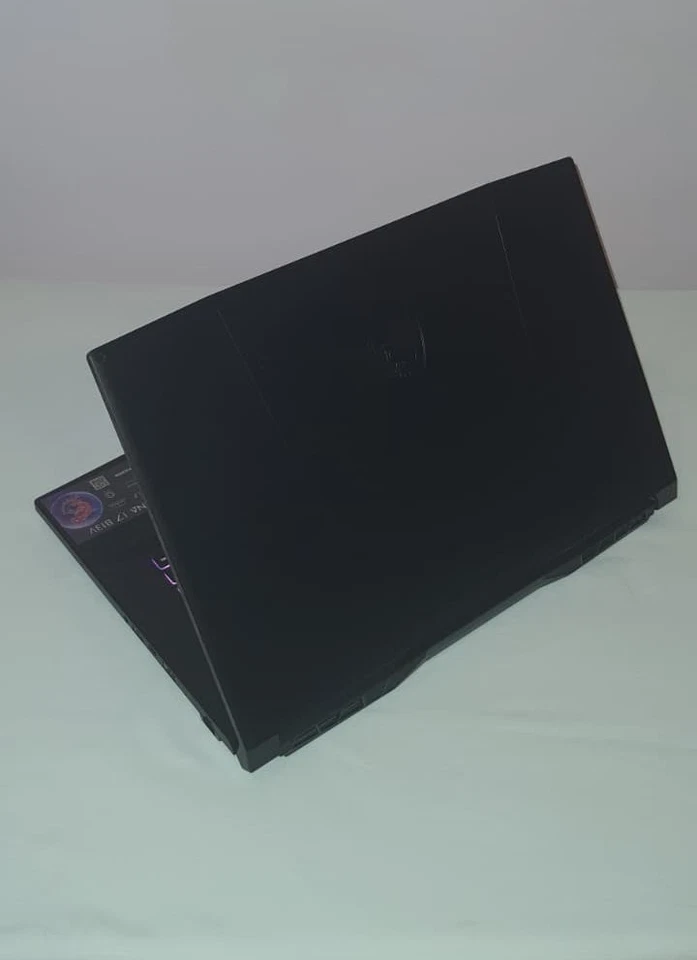 MSI Katana 17 B13VFK – RTX 4060 – Intel i7-13620h - Pari al Nuovo - Immagine 4 di 4